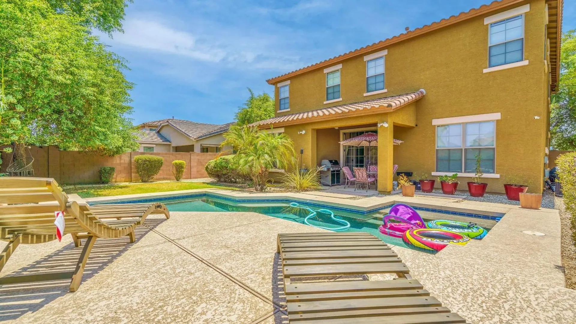 Pool Gym Movie Room Games Grill Goodyear Holiday home